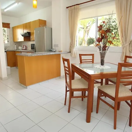 Iris Village 2 Bedroom / 2 Bathroom Townhouse Dom wakacyjny *